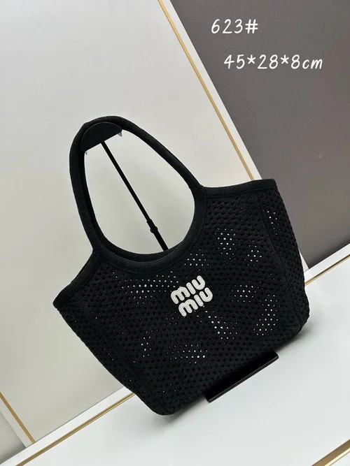 11 Miu Miu Large Tote Bag Women Luxury Matelasse Designer