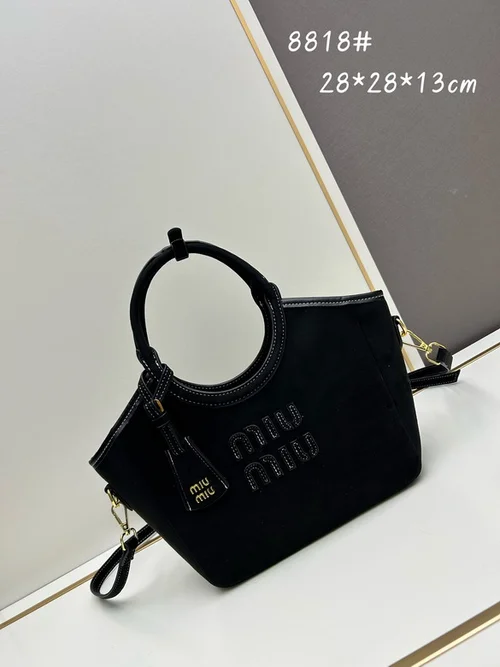 11 Miu Miu Large Tote Bag Women Luxury Matelasse Designer