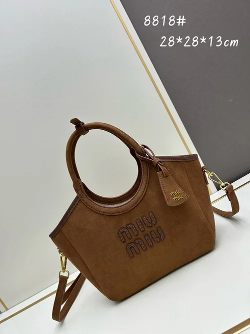 11 Miu Miu Large Tote Bag Women Luxury Matelasse Designer