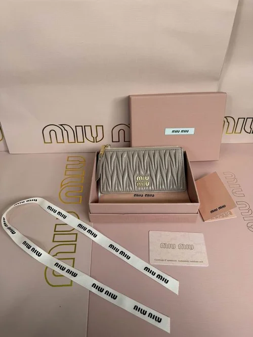 Miu Miu Original Women's Wallet Authentic Matelasse Leather