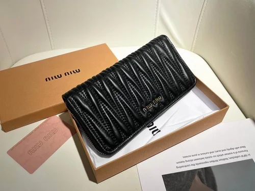 11 Miu Miu Women's Wallet Luxury Matelasse Leather Designer