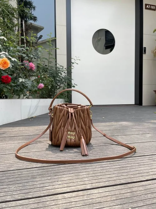 11 Miu Miu Bucket Bag Small Women Luxury Matelasse Leather