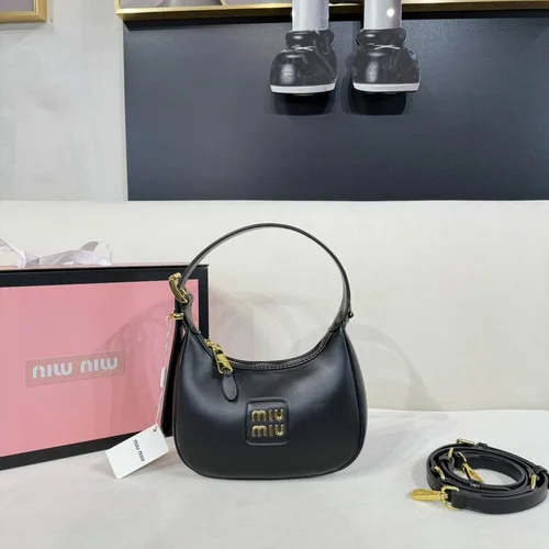 11 Miu Miu Underarm Pouch Small Women Luxury Matelasse
