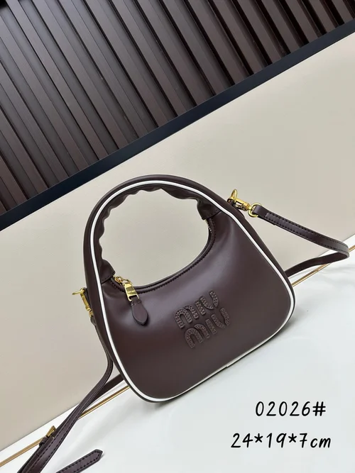 11 Miu Miu Underarm Pouch Small Women Luxury Matelasse