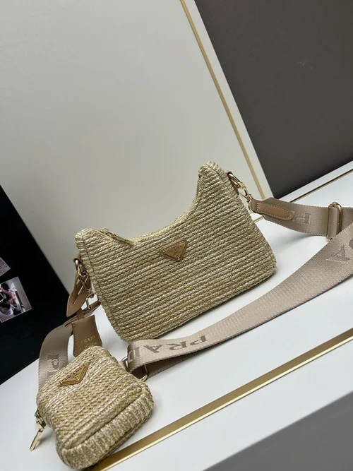 11 Prada Crescent Moon Bag Women Luxury Padded Re-Nylon