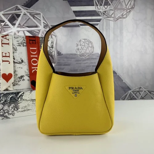 11 Prada Basket Bag Medium Women Luxury Raffia Designer