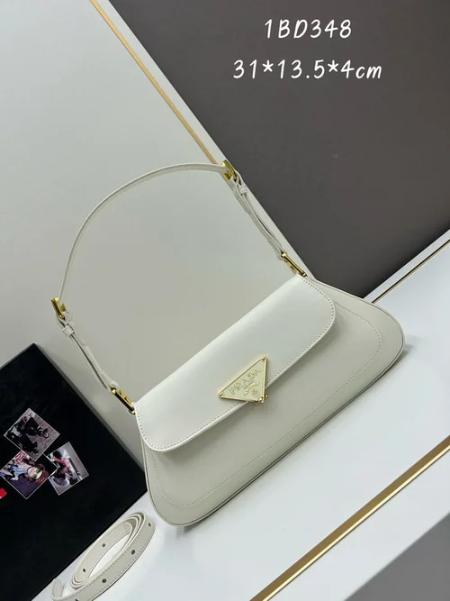 11 Prada Underarm Pouch Small Women Luxury Saffiano