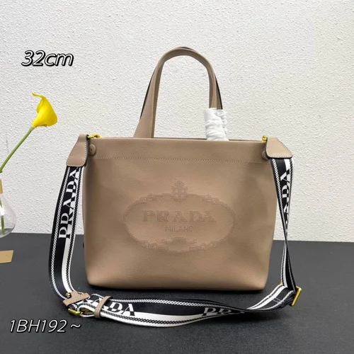 11 Prada Large Tote Bag Women Luxury Saffiano Designer