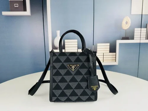 11 Prada Large Tote Bag Women Luxury Saffiano Designer