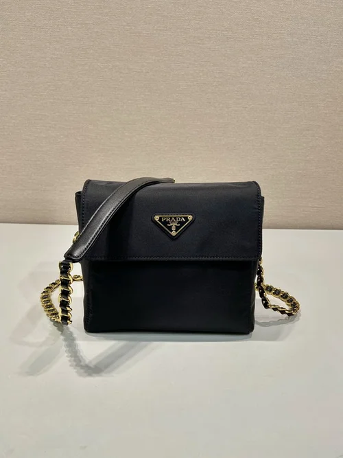 Prada Original Vintage Re-Edition Bag Authentic Nylon
