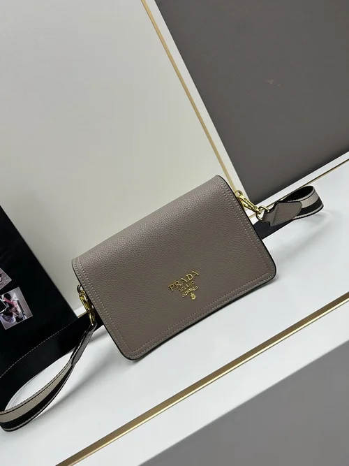 11 Prada One Shoulder Bag Medium Women Luxury Saffiano