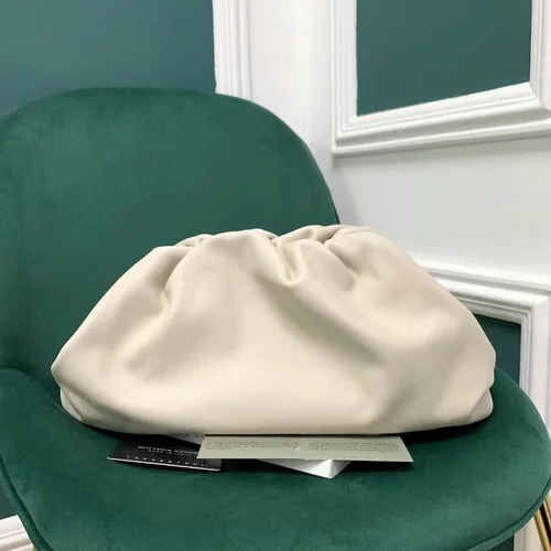 Bottega Veneta The Pouch Clutch Original Authentic Evening Luxury