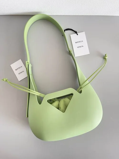 Bottega Veneta The Pouch Clutch Original Authentic Evening Luxury