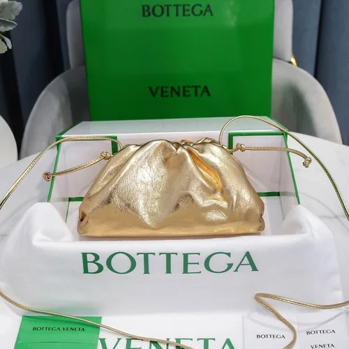 Bottega Veneta The Pouch Clutch Original Authentic Evening Luxury