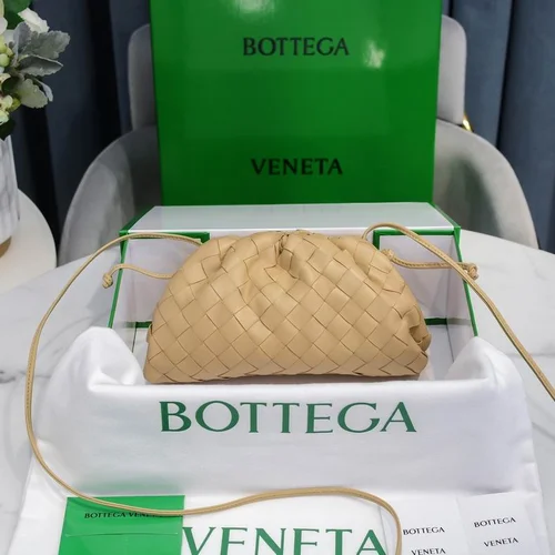 Bottega Veneta The Pouch Clutch Original Authentic Evening Luxury