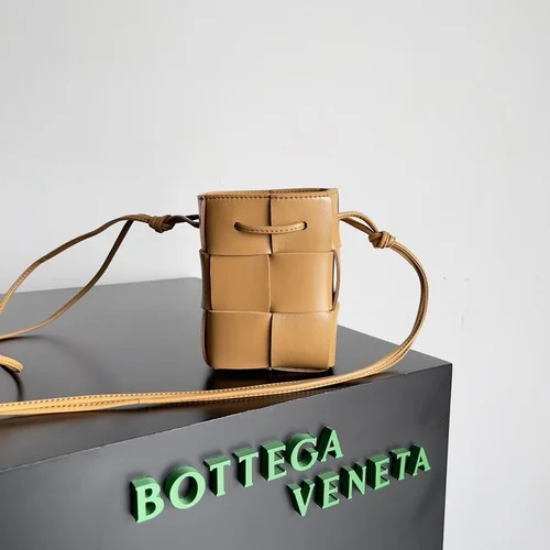 Bottega Veneta Original Bucket Bag Authentic Drawstring Luxury Leather