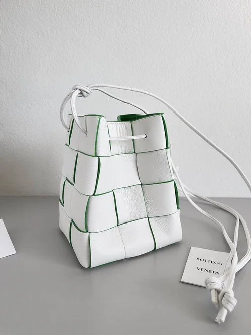 Bottega Veneta Original Bucket Bag Authentic Drawstring Luxury Leather