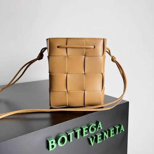 Bottega Veneta Original Bucket Bag Authentic Drawstring Luxury Leather