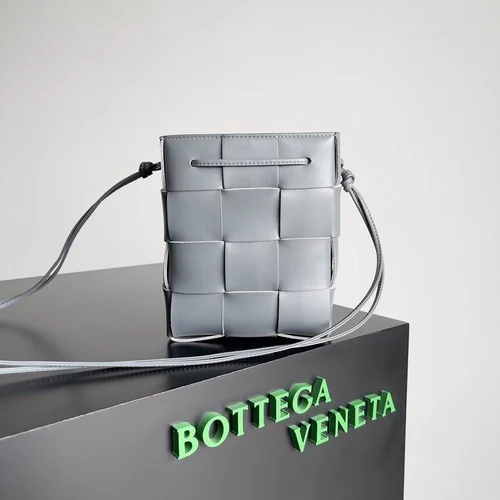 Bottega Veneta Original Bucket Bag Authentic Drawstring Luxury Leather