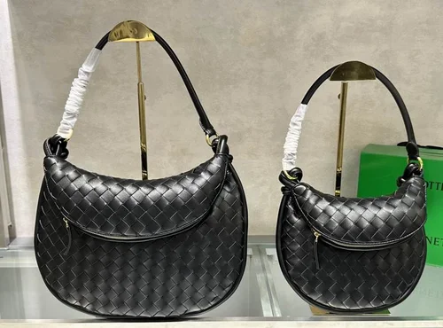 Bottega Veneta Croissant Hobo Bag Original Authentic Women Luxury