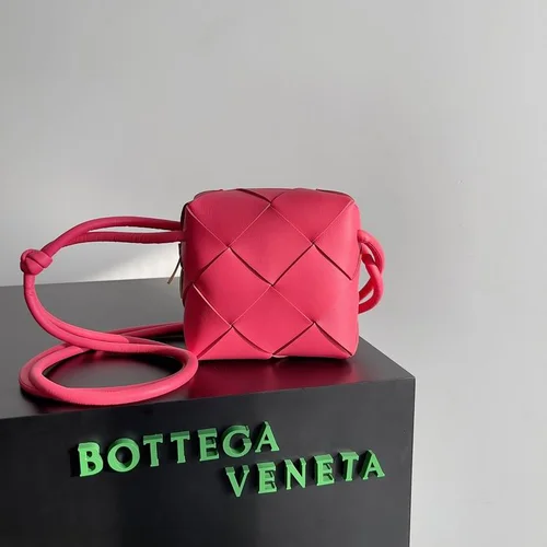 Bottega Veneta Camera Bag Small Crossbody Original Authentic Luxury