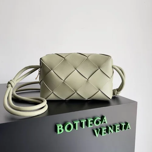 Bottega Veneta Camera Bag Small Crossbody Original Authentic Luxury