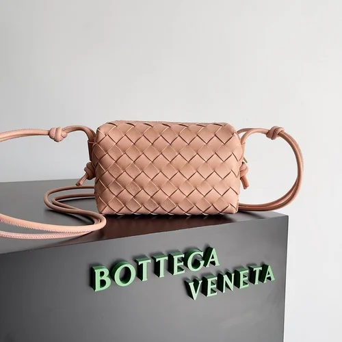 Bottega Veneta Camera Bag Small Crossbody Original Authentic Luxury