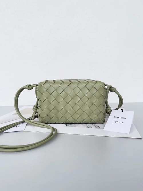 Bottega Veneta Camera Bag Small Crossbody Original Authentic Luxury