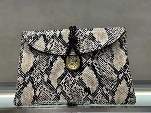 11 Bottega Veneta Liberta Large Tote Bag Women Luxury Woven Leather