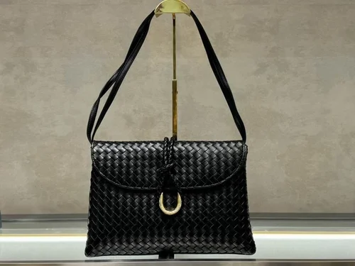 11 Bottega Veneta Liberta Large Tote Bag Women Luxury Woven Leather