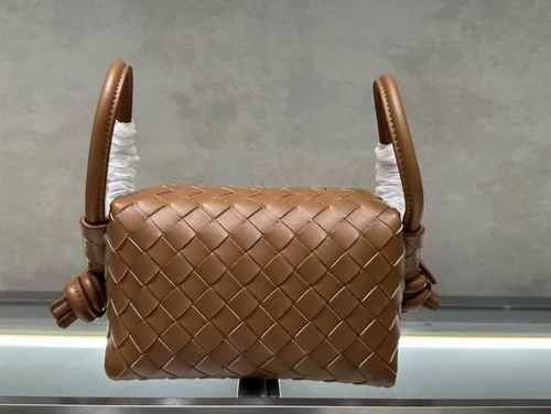 11 Bottega Veneta Loop Small Camera Bag Women Luxury Intrecciato