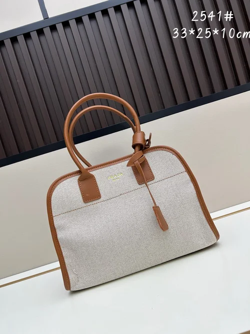 11 Prada Large Tote Bag Women Luxury Saffiano Designer