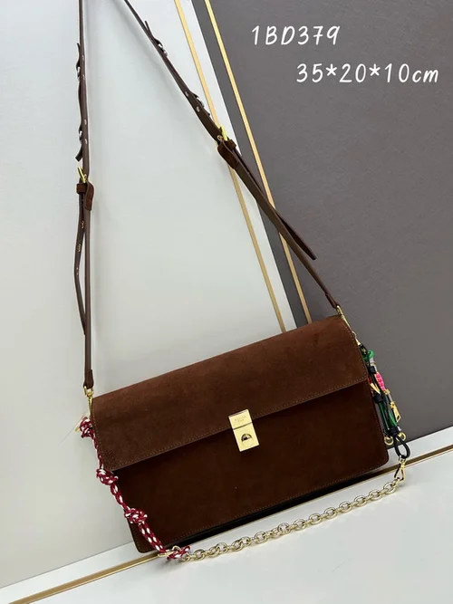 11 Prada One Shoulder Bag Medium Women Luxury Saffiano