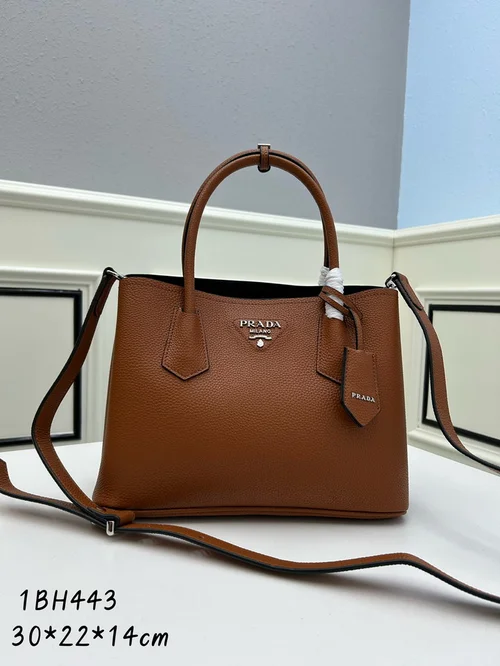 11 Prada Women's Designer Handbags Luxury Saffiano Collection