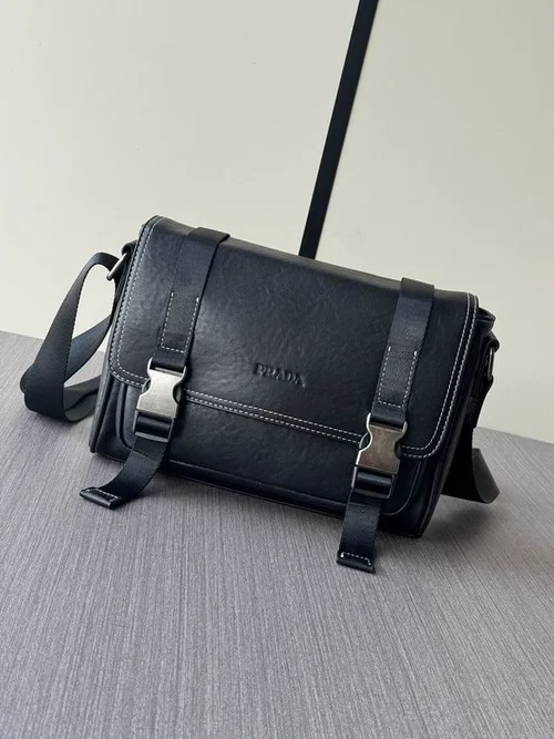 11 Prada Messenger Bags Medium Women Luxury Saffiano
