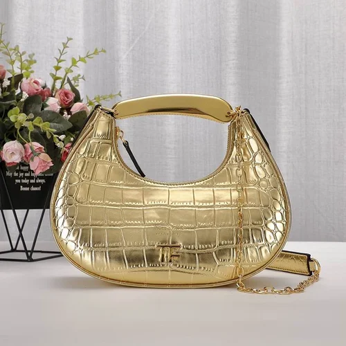 11 Tom Ford Women's Shoulder Bags Luxury Leather Collection