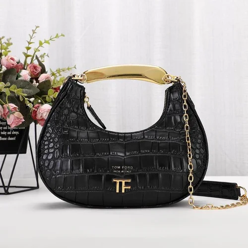 11 Tom Ford Women's Shoulder Bags Luxury Leather Collection