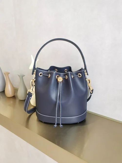 Tory Burch Original Bucket Bag Authentic Leather Luxury