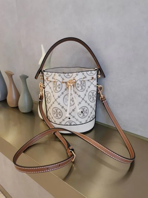Tory Burch Original Bucket Bag Authentic Leather Luxury