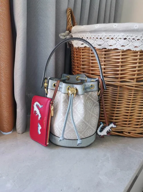 Tory Burch Original Bucket Bag Authentic Leather Luxury