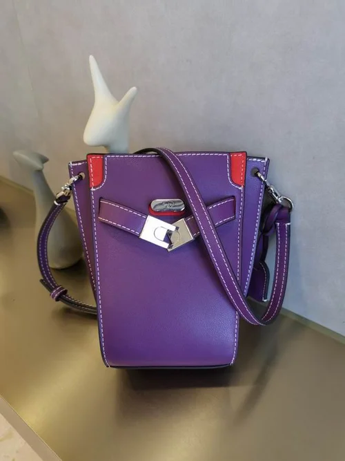 Tory Burch Original Bucket Bag Authentic Leather Luxury