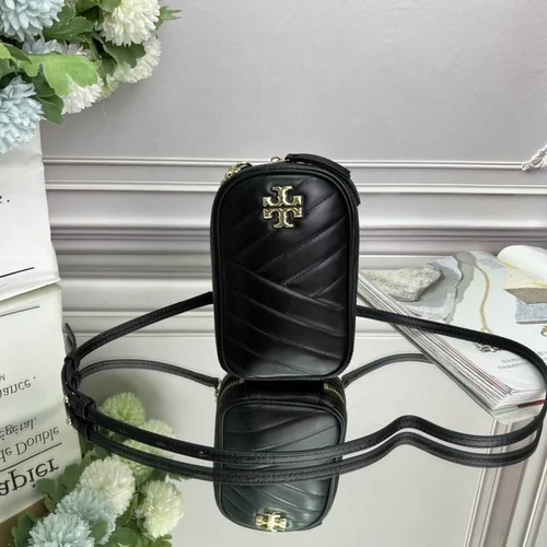 11 Tory Burch Women's Shoulder Bags Luxury Leather Collection