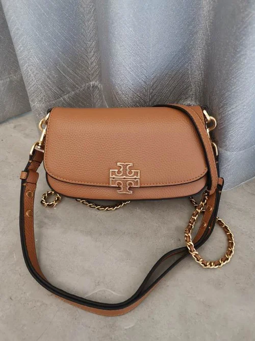 11 Tory Burch Women's Shoulder Bags Luxury Leather Collection