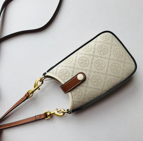 11 Tory Burch Women's Shoulder Bags Luxury Leather Collection