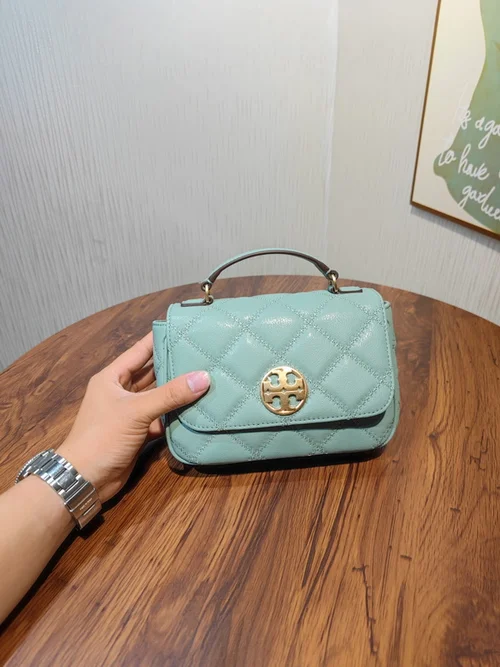 11 Tory Burch Women's Shoulder Bags Luxury Leather Collection