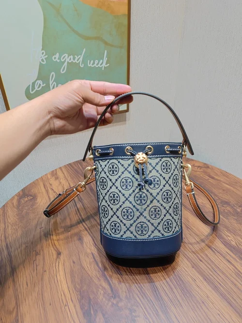 11 Tory Burch Bucket Bags Small Women Luxury Leather