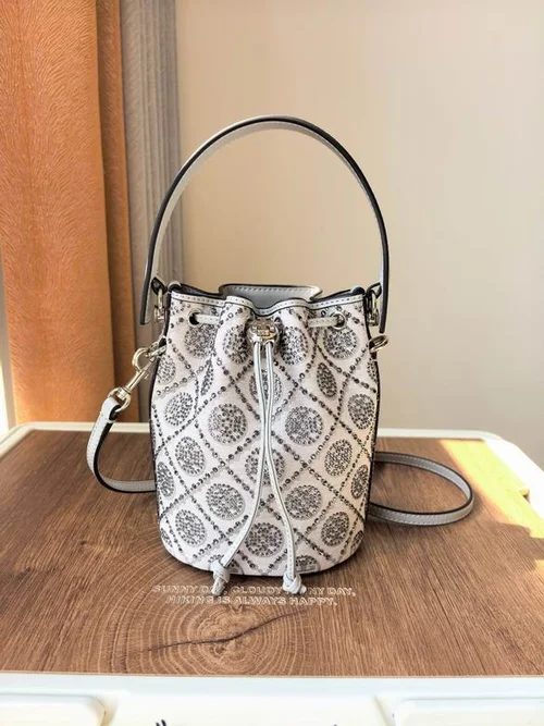 Tory Burch Original Bucket Bag Authentic Leather Luxury