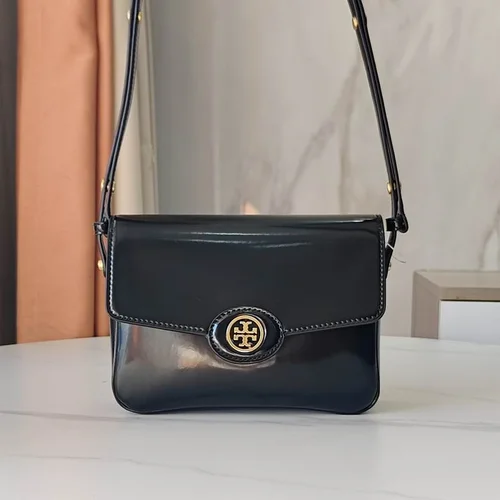 11 Tory Burch Women's Shoulder Bags Luxury Leather Collection