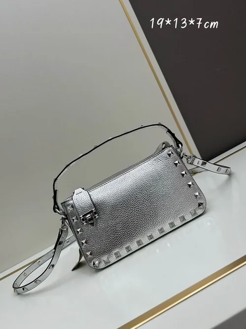 11 Valentino Rockstud Spike Bag Women Luxury Quilted Leather