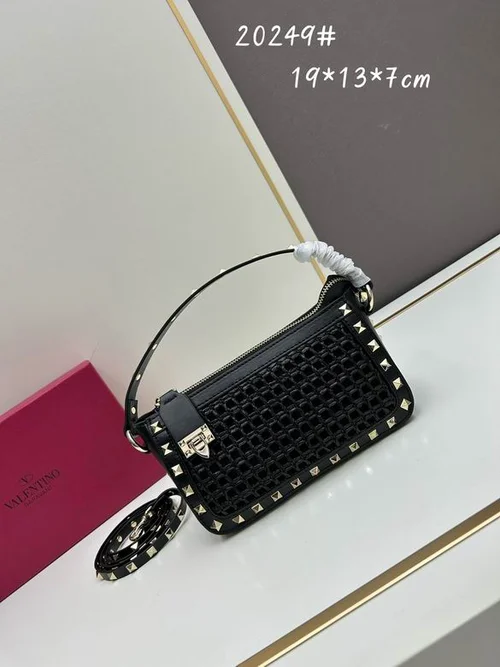 11 Valentino Rockstud Spike Bag Women Luxury Quilted Leather